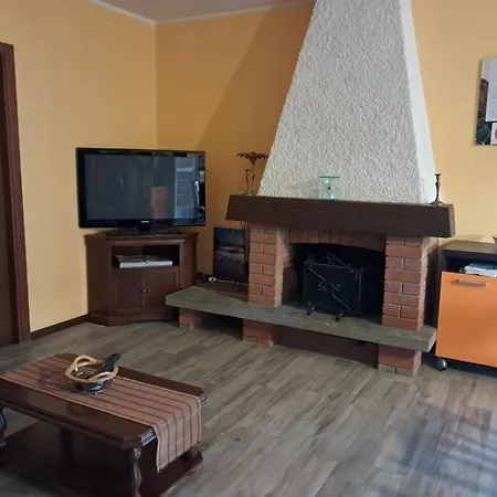 Il Nocciolino , 2 Nyaraló *