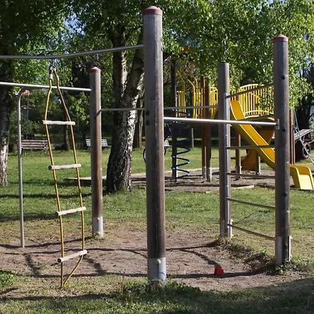 Il Nocciolino , 2 度假居 Mercallo