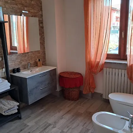 Il Nocciolino , 2 Nyaraló