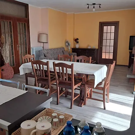 Casa vacanze Il Nocciolino Mercallo