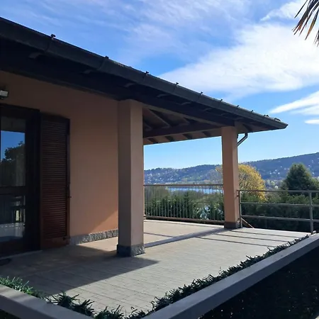 Il Nocciolino , 2 Tatil Evi