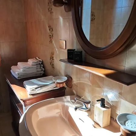 Il Nocciolino Casa vacanze Mercallo