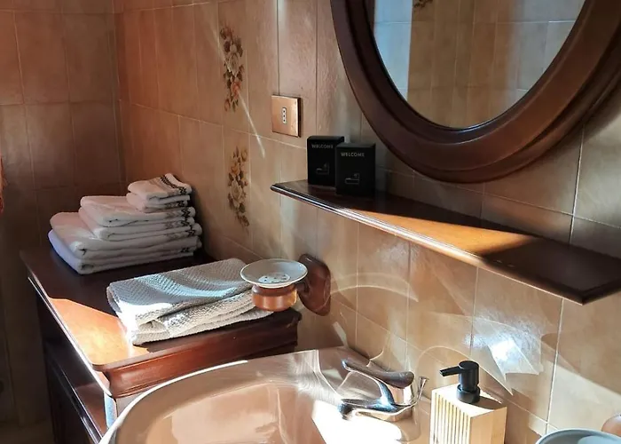 Il Nocciolino , 2 Hébergement de vacances Mercallo