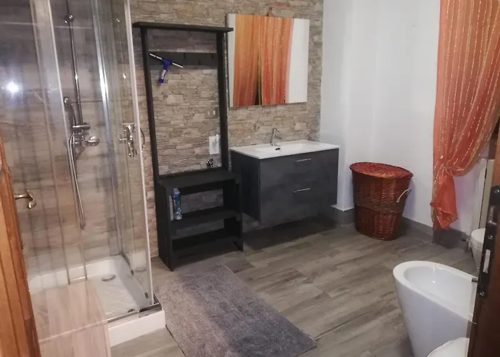 בית נופש Il Nocciolino , 2 Mercallo